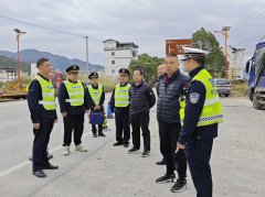 桂林市农业农村局开展农机平安出产指点